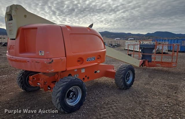 Image of JLG 400S equipment image 4