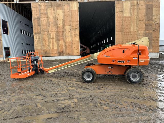 Image of JLG 400S equipment image 4