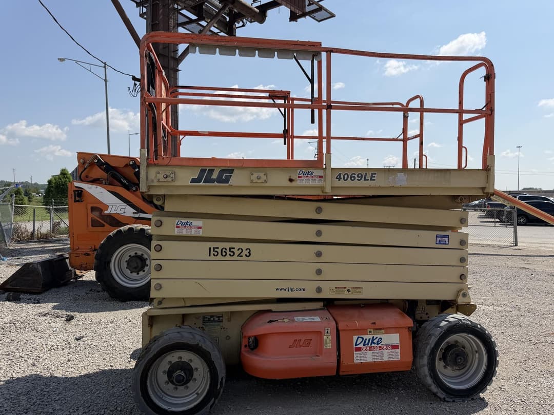 Image of JLG 4069LE Primary image