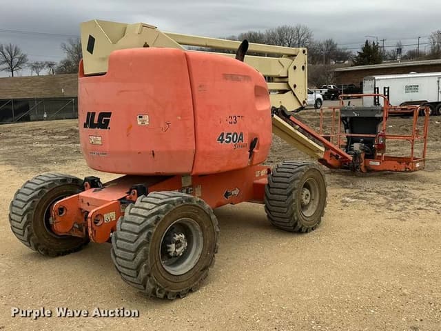 Image of JLG 450A Series II equipment image 4