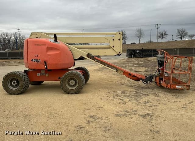 Image of JLG 450A Series II equipment image 3