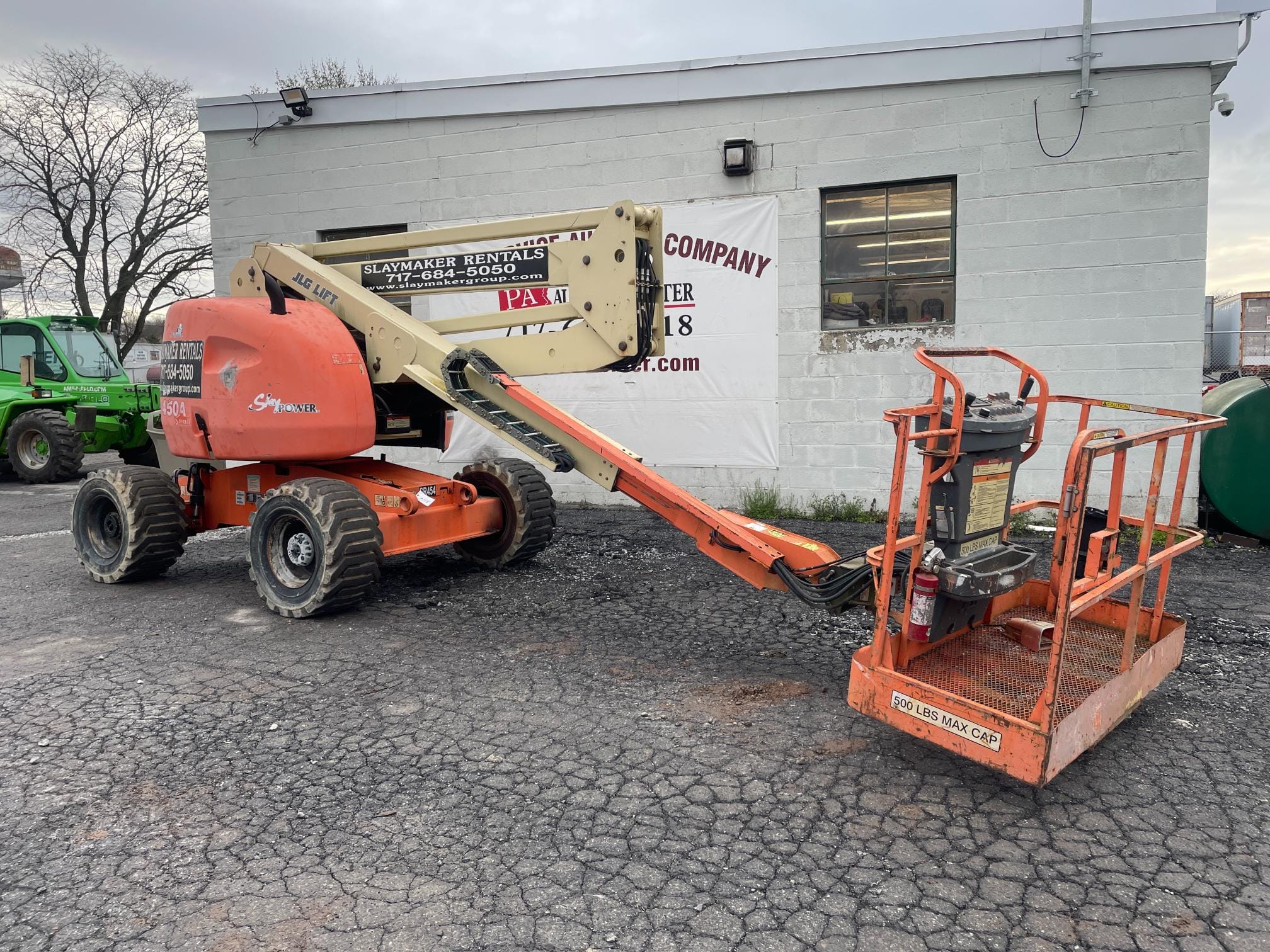 Main image JLG 450A