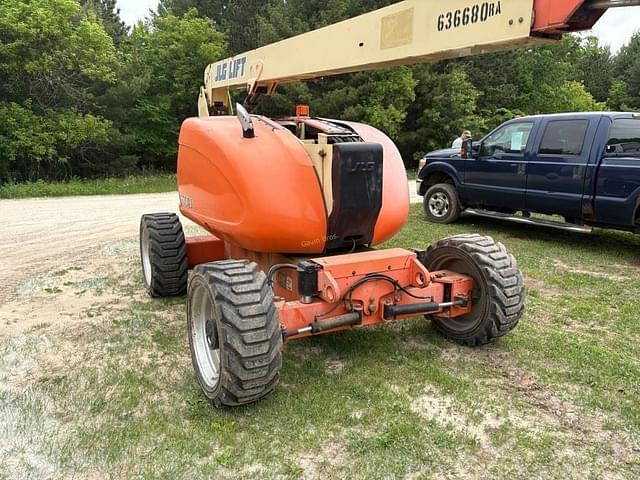 Image of JLG 600AJ equipment image 2