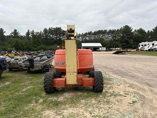 Image of JLG 600AJ equipment image 4