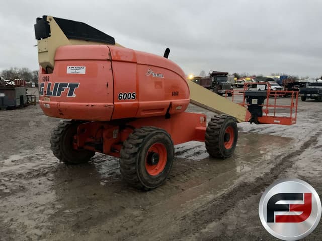 Image of JLG 600S equipment image 4