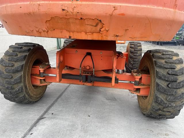 Image of JLG 600S equipment image 4