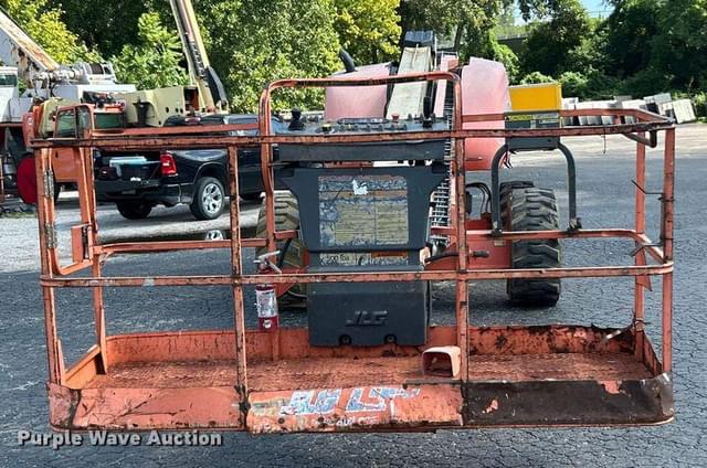 Image of JLG 600S equipment image 1