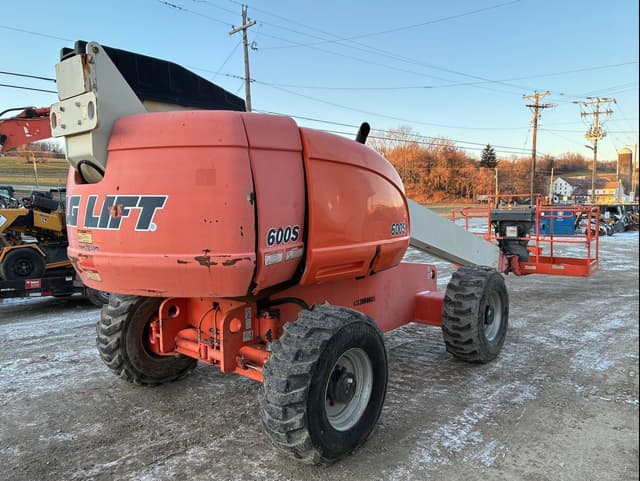 Image of JLG 600S equipment image 4