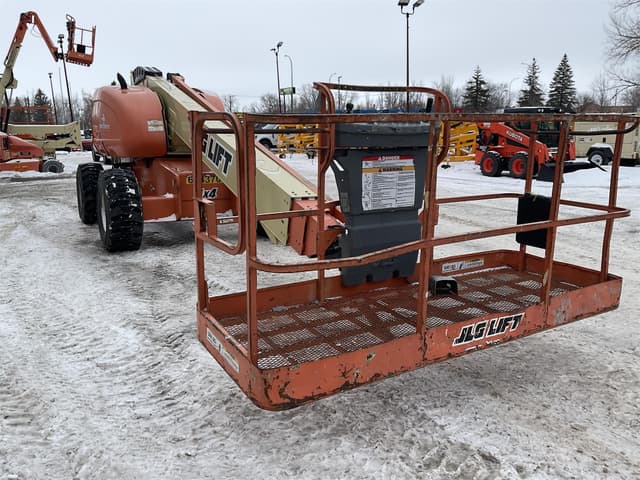 Image of JLG 600S equipment image 2