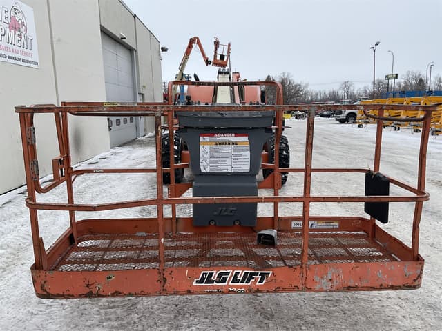 Image of JLG 600S equipment image 1