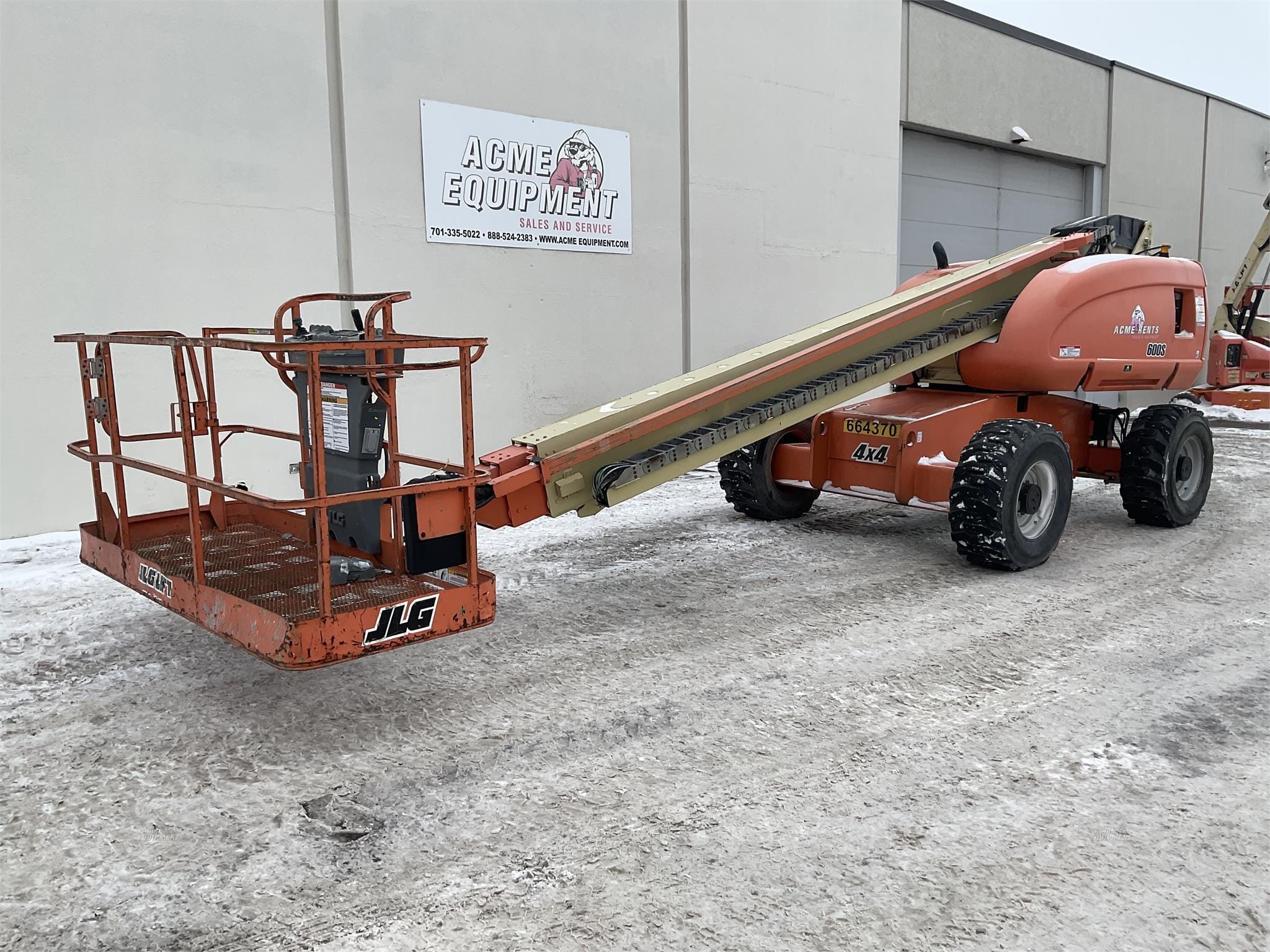 2006 JLG 600S Equipment Image0
