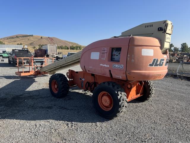 Image of JLG 600S equipment image 2