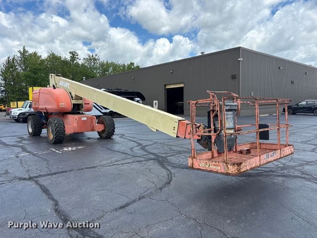 Image of JLG 800S equipment image 2