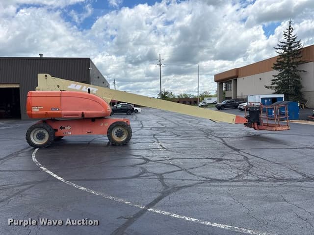 Image of JLG 800S equipment image 3