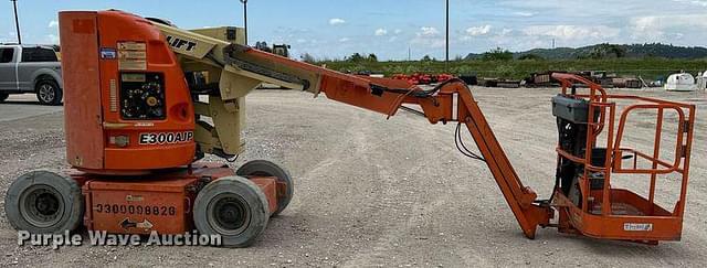 Image of JLG E300AJP equipment image 3