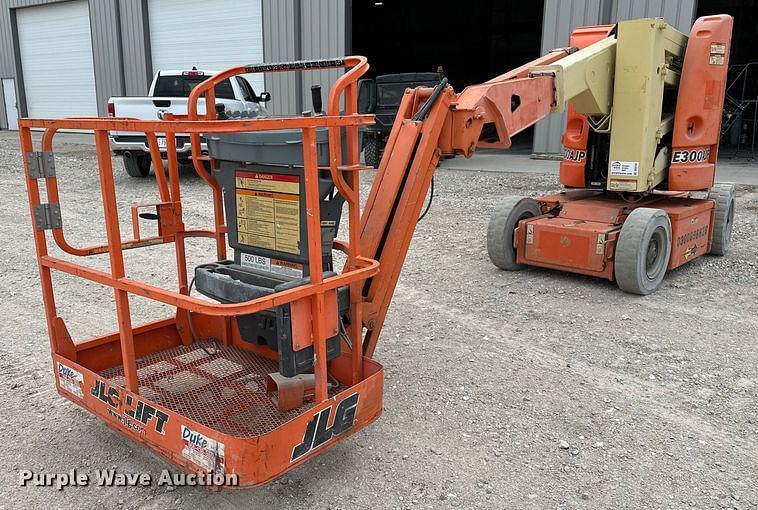 Image of JLG E300AJP Primary image