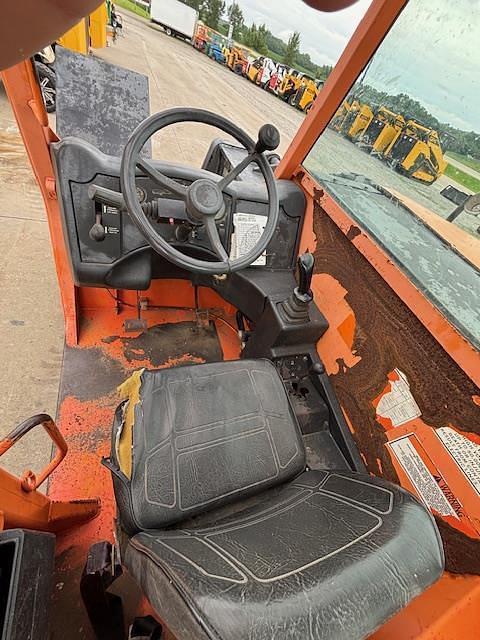 Image of JLG G6-42A equipment image 4