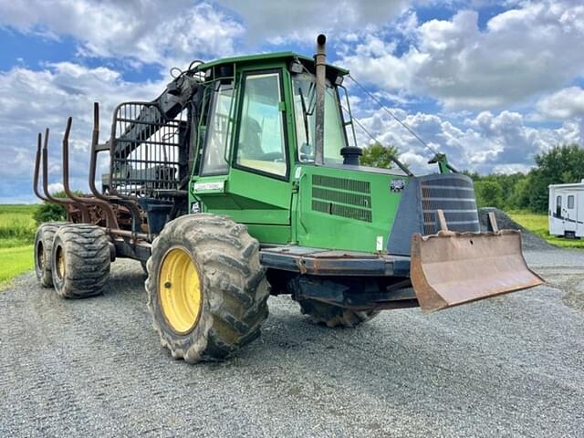 Image of John Deere 1110D equipment image 1