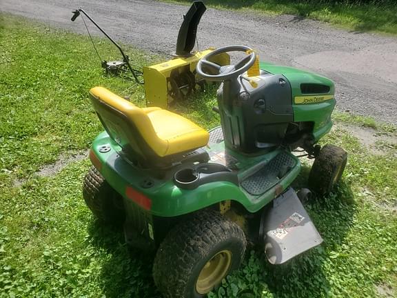 Image of John Deere 125 equipment image 1