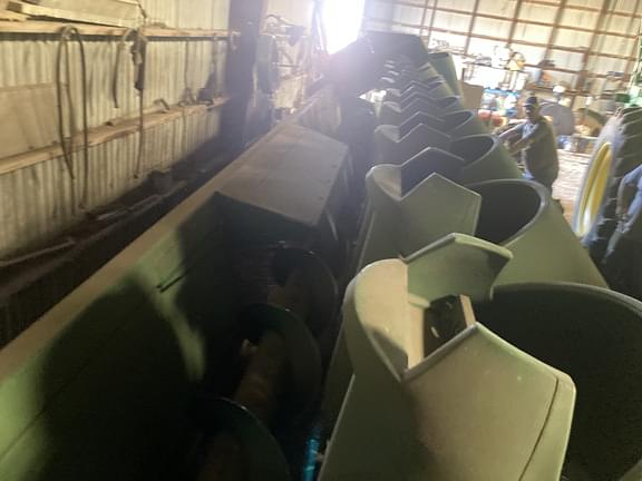 Image of John Deere 1293 equipment image 4