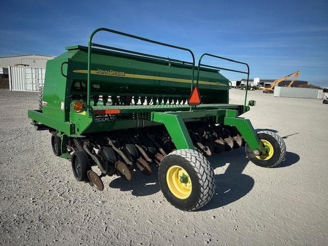 Image of John Deere 1590 equipment image 2