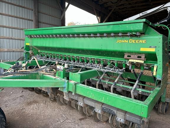Image of John Deere 1590 equipment image 1