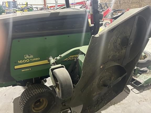 Image of John Deere 1600 Turbo II equipment image 1