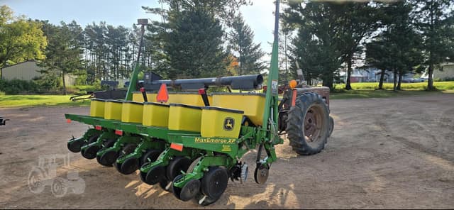Image of John Deere 1750 equipment image 4