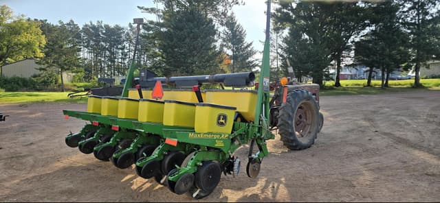 Image of John Deere 1750 equipment image 4