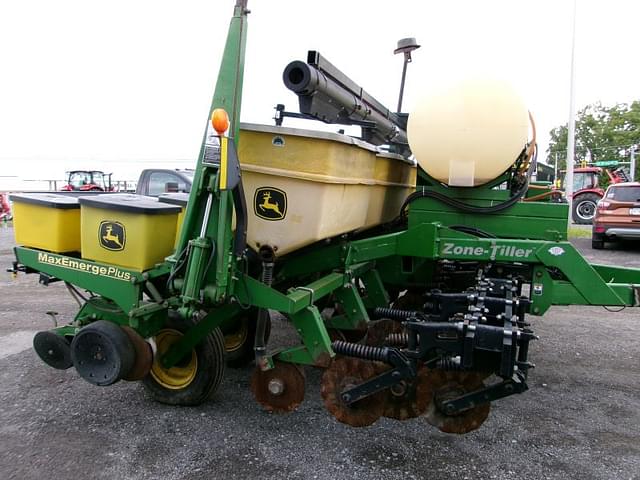 Image of John Deere 1750 equipment image 4