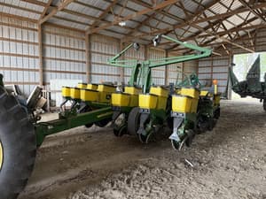 2006 John Deere 1760 Image