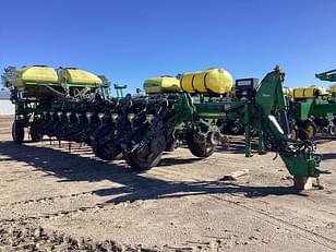 Main image John Deere 1770 4