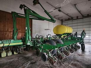 Main image John Deere 1770 11