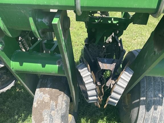 Thumbnail image John Deere 1770 17