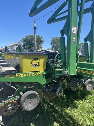 Main image John Deere 1770 3