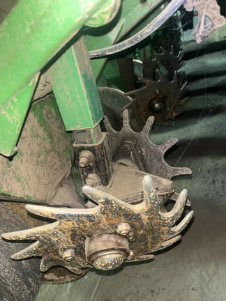 Image of John Deere 1770 equipment image 4