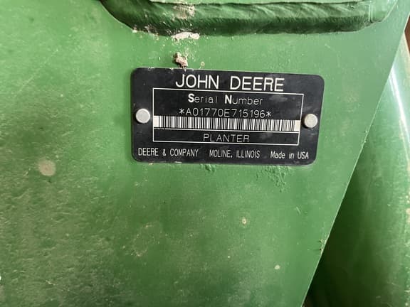 Image of John Deere 1770 equipment image 2