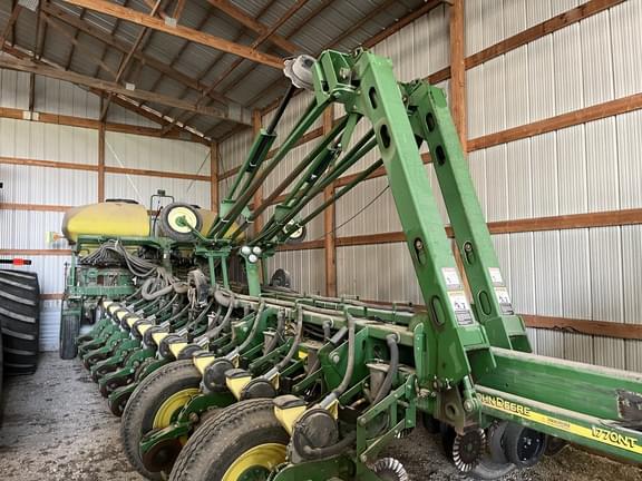 Image of John Deere 1770 Primary image
