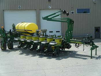 2006 John Deere 1770 Equipment Image0