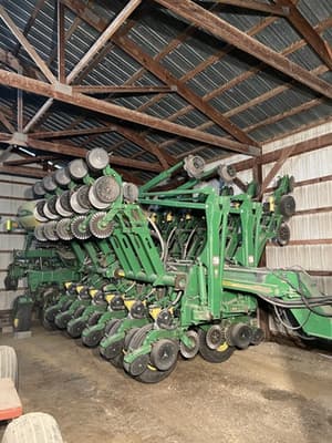 2006 John Deere 1790 Image