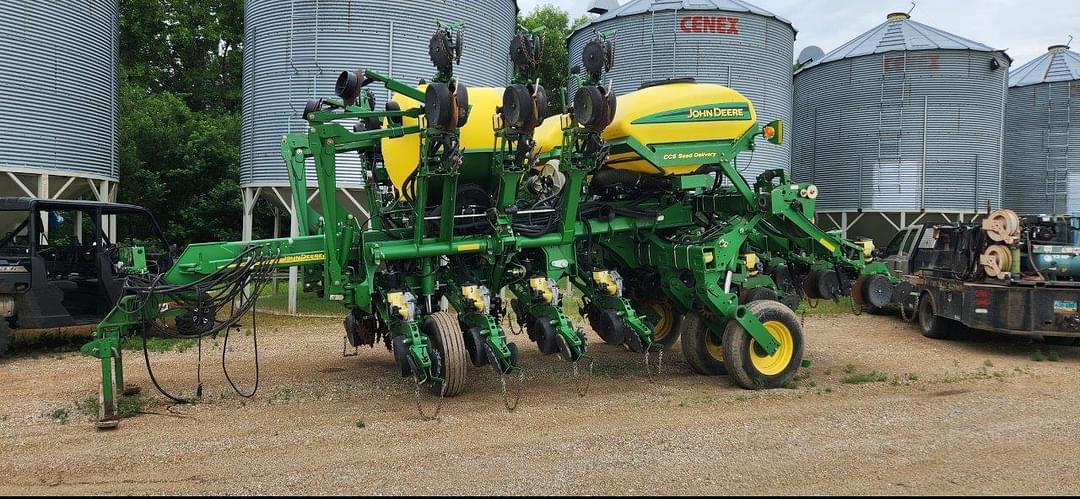 Image of John Deere 1790 Primary image