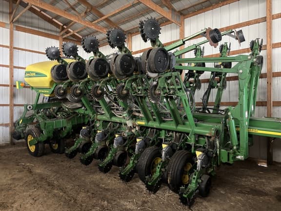 Image of John Deere 1790 Primary image