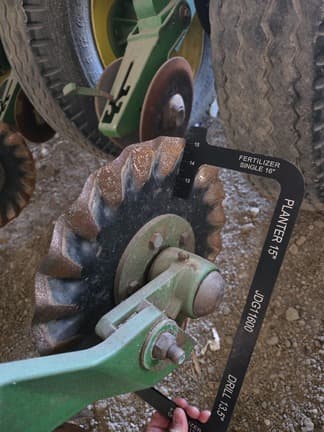 Image of John Deere 1790 equipment image 1