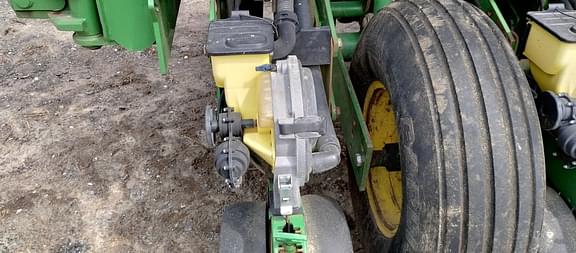 Image of John Deere 1790 equipment image 4