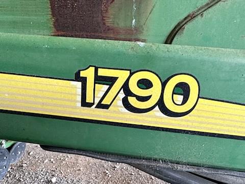 Image of John Deere 1790 equipment image 1