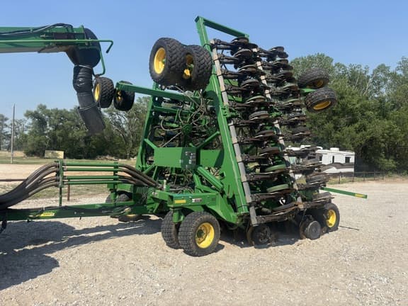 Image of John Deere 1890 equipment image 2