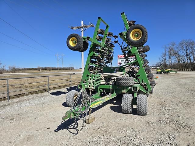 Image of John Deere 1890 equipment image 2