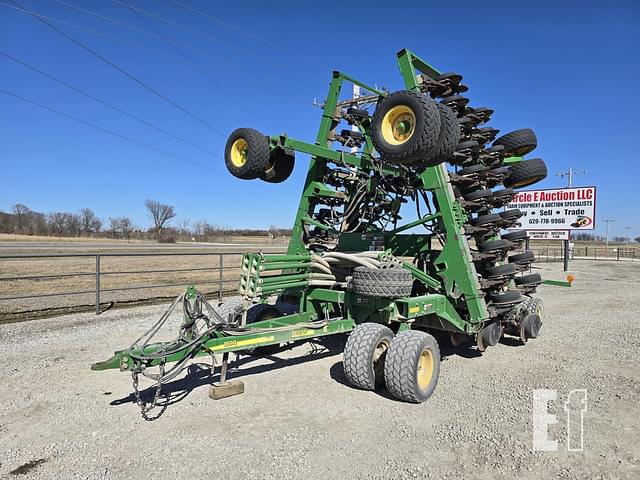 Image of John Deere 1890 equipment image 1