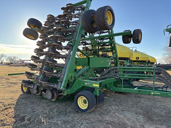 Image of John Deere 1890 equipment image 3