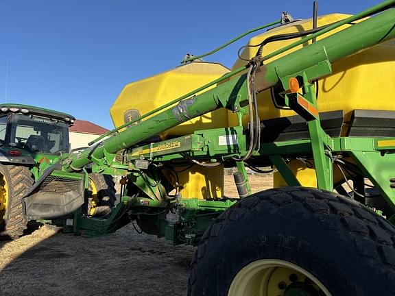 Image of John Deere 1890 equipment image 4